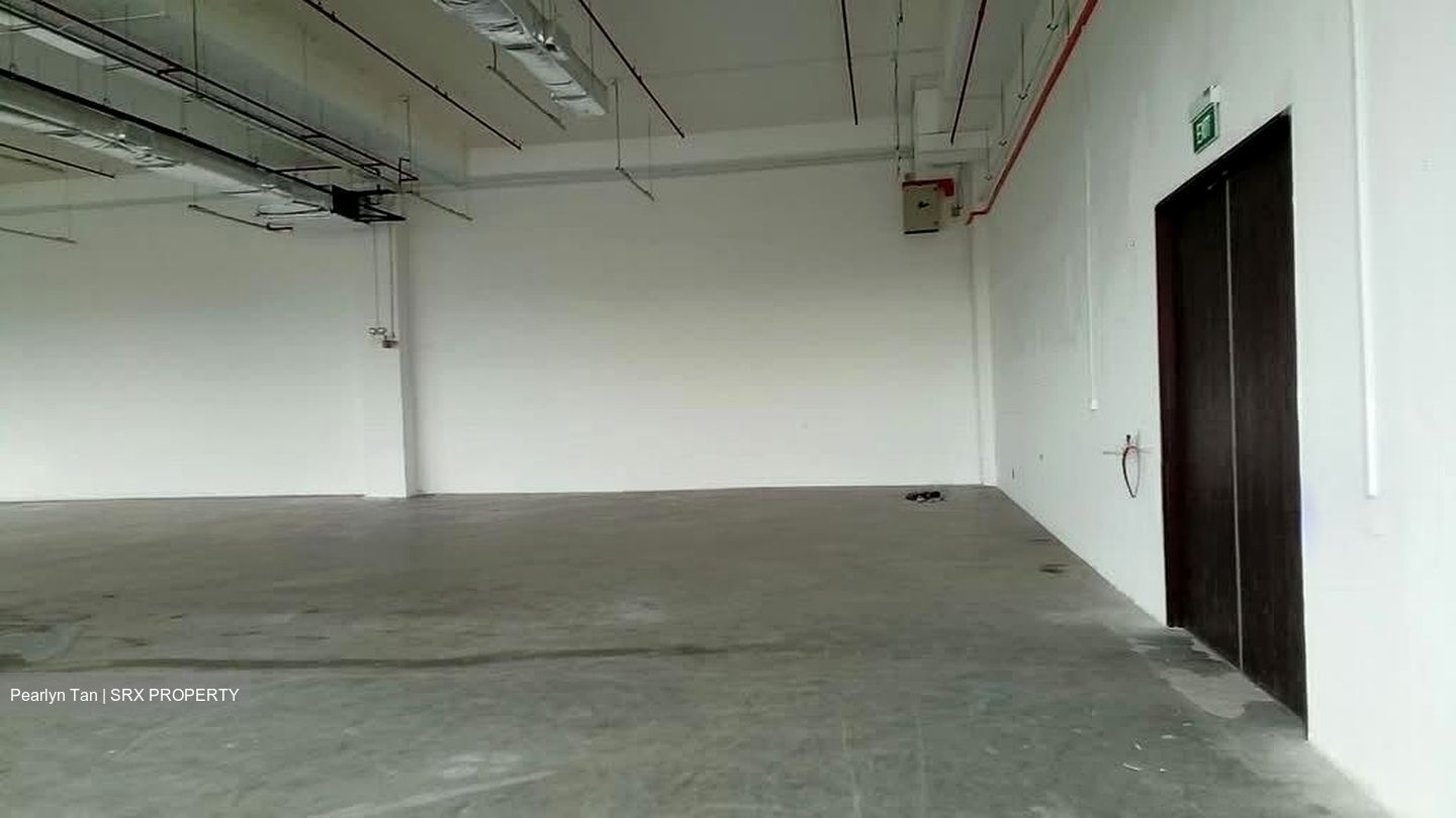 The Furniture Mall (D22), Factory #578542251